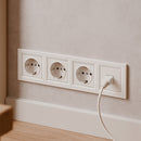 Nova IV három földelt csatlakozóaljzat dugalj UTP csatlakozóval fehér kerettel