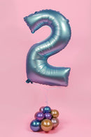 Kék 2-es Light Blue Mat szám fólia lufi 76 cm, J-MLG158878