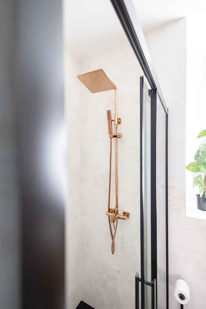 LAVEO POLA fali zuhanyszett csappal, rose gold