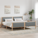 vidaXL Ágykeret Barna és világosszürke 200 x 200 cm Tömör fenyőfa