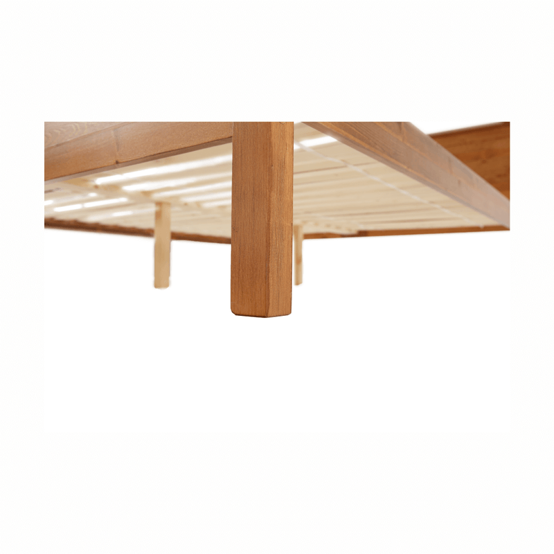 Ágy, tűnyalábos fenyőfa tölgy árnyalatban, 180x200, PROVO