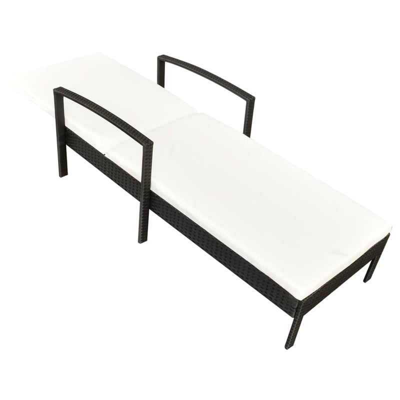 vidaXL fekete polyrattan napozóágy párnával