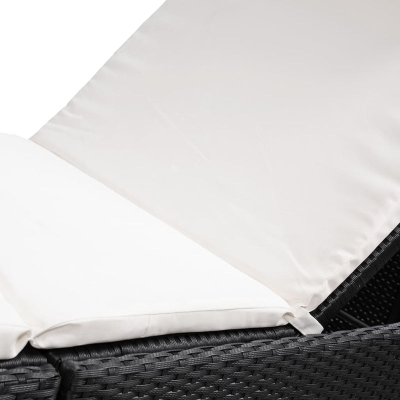 vidaXL fekete polyrattan napozóágy párnával