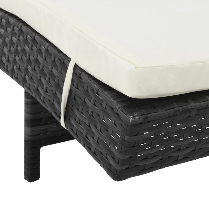 vidaXL fekete polyrattan napozóágy párnával és kerekekkel