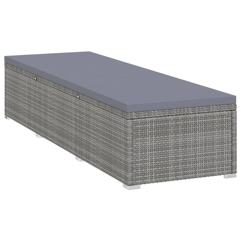 vidaXL szürke polyrattan napozóágy párnával