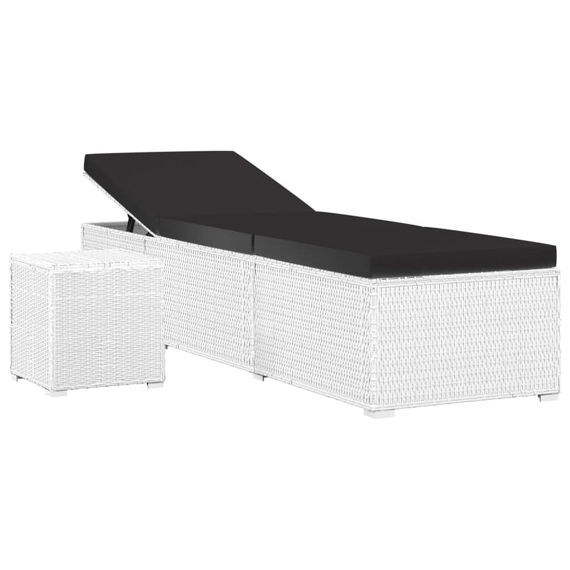 vidaXL fehér polyrattan napozóágy párnával és teázóasztallal
