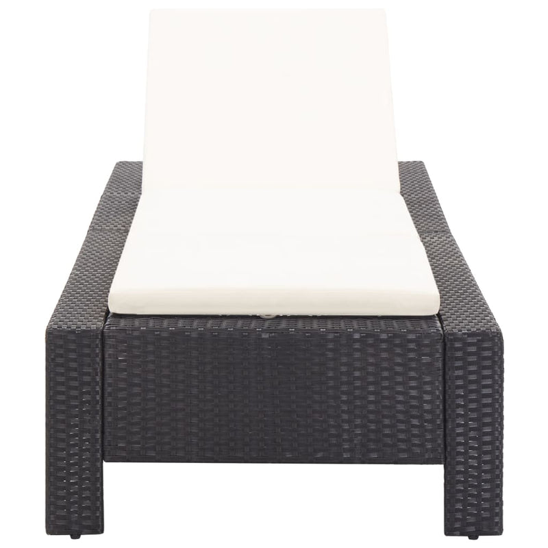 vidaXL fekete polyrattan napozóágy párnával