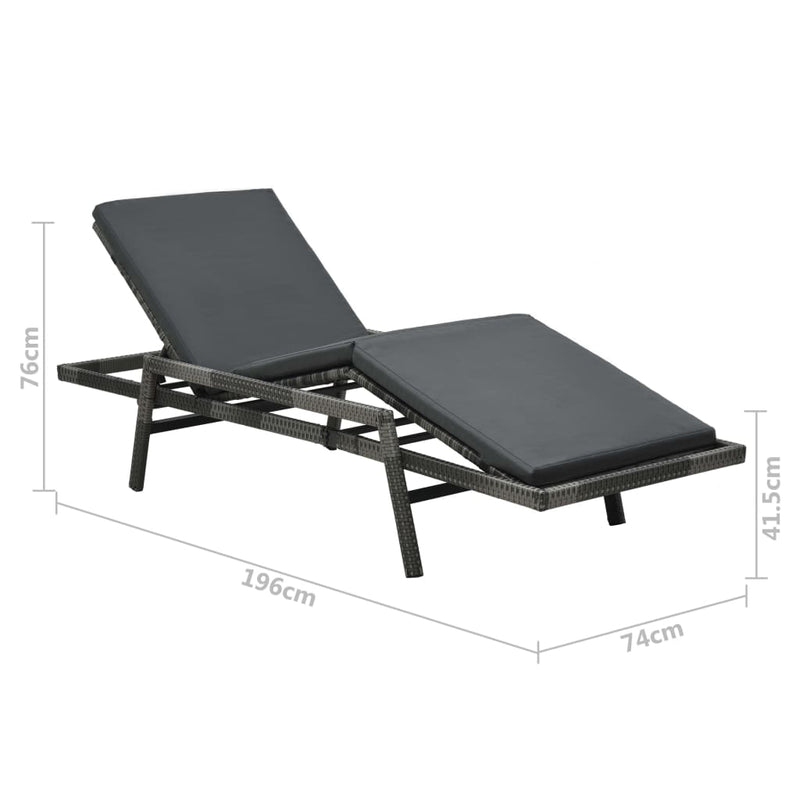 vidaXL szürke polyrattan napozóágy párnával