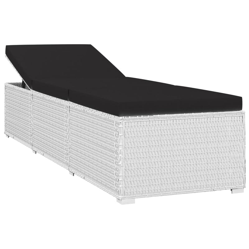 vidaXL 3 részes fehér polyrattan kerti napozóágy szett asztallal