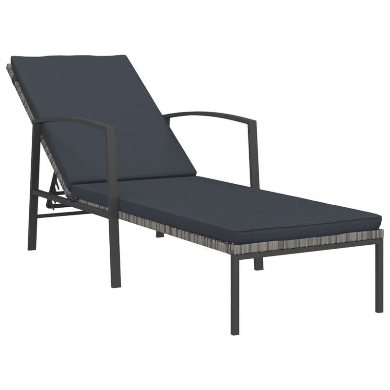 vidaXL szürke kerti polyrattan napozóágy párnával
