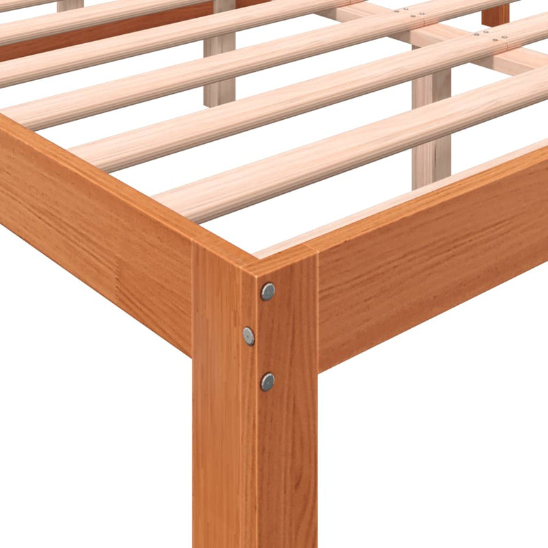 vidaXL viaszbarna tömör fenyőfa ágy matrac nélkül 140 x 200 cm