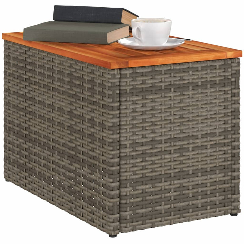 vidaXL 2 db szürke polyrattan és tömör fa kerti kisasztal 55x34x37 cm